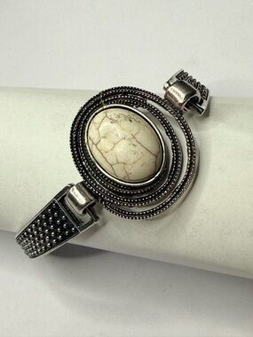 Boho Bracelet White Howlite Stone Silver Tone Adjustable Statement Jewelry